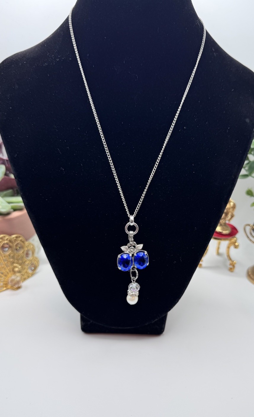 Vintage Circa 1920s Art Deco Necklace & Earrings Set Blue Glass Pearl Floral
