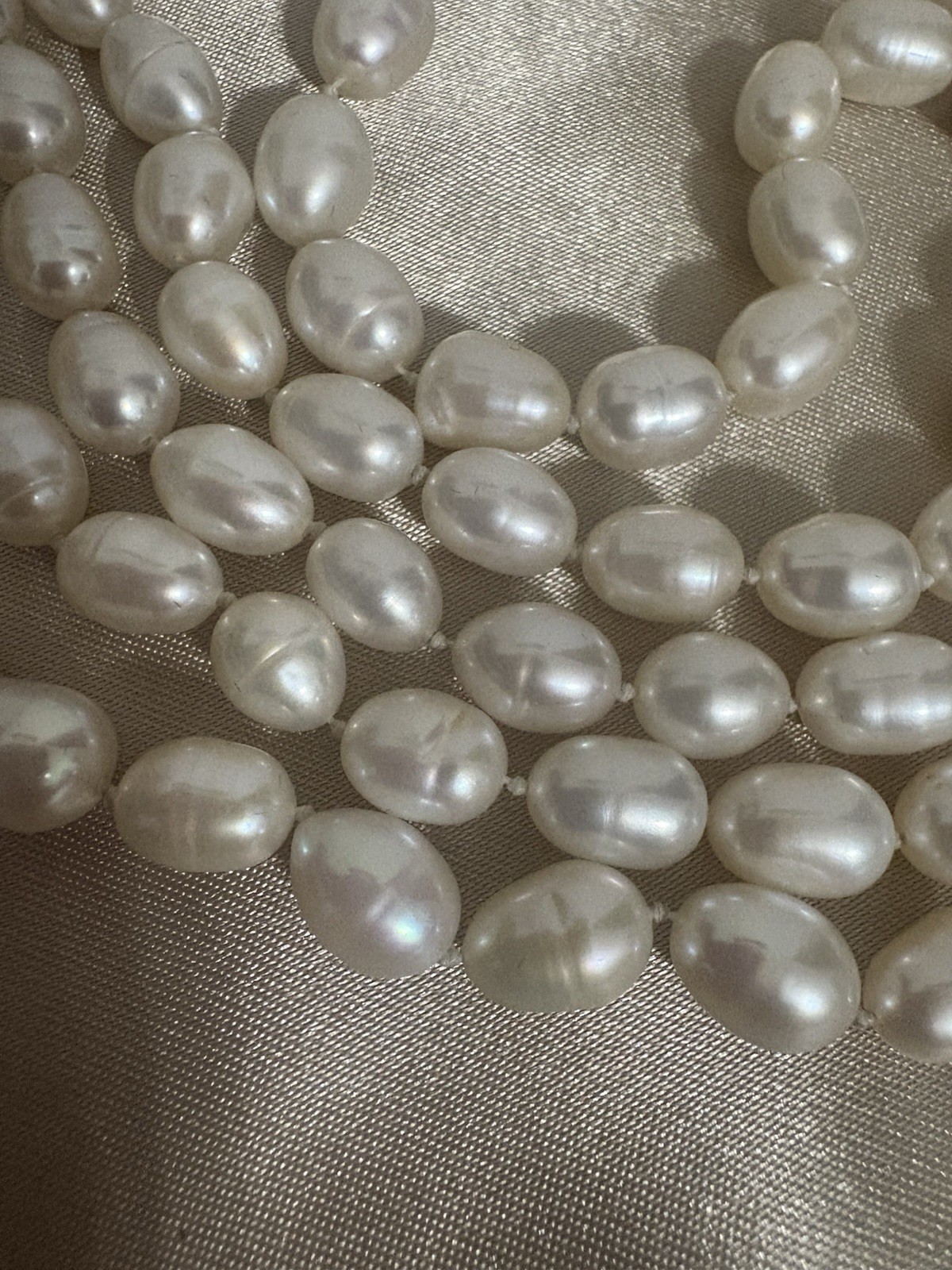 Vintage 27″ Hand-Knotted Genuine Freshwater Baroque Pearl Necklace Endless Rope