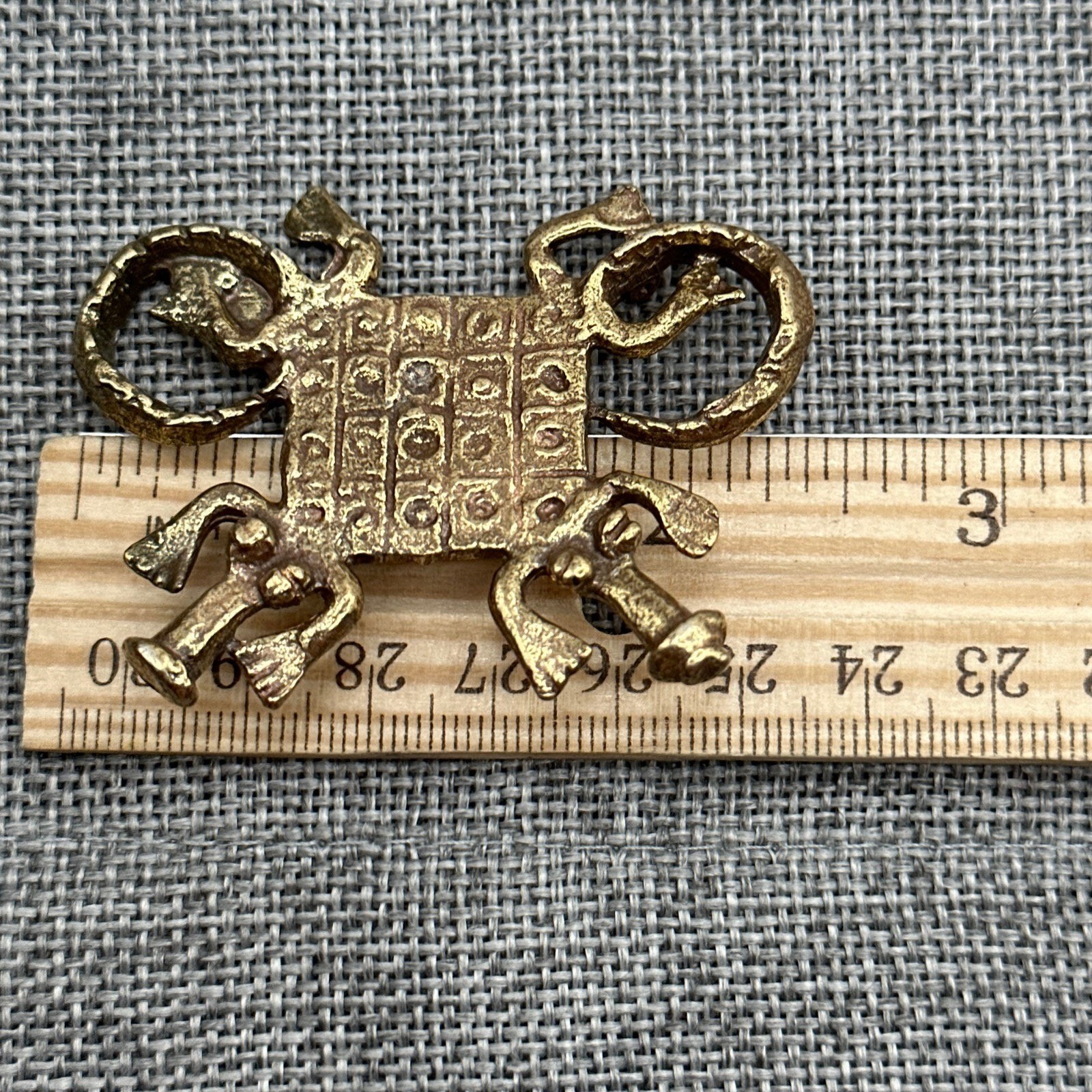 Rare vintage ALVA MUSEUM REPLICA gold tone aztec maya Alligator #89