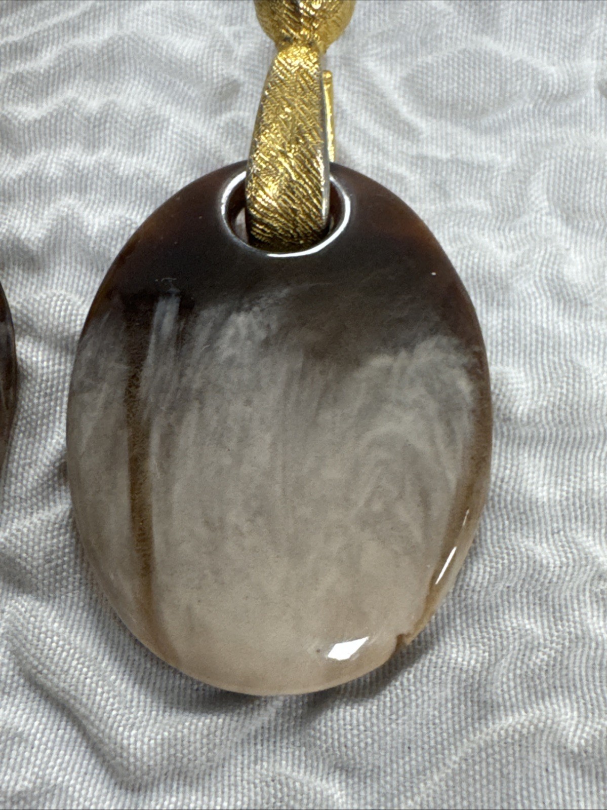 Vintage Agate Natural Brown and White Coloring With Gold Tone Earrings