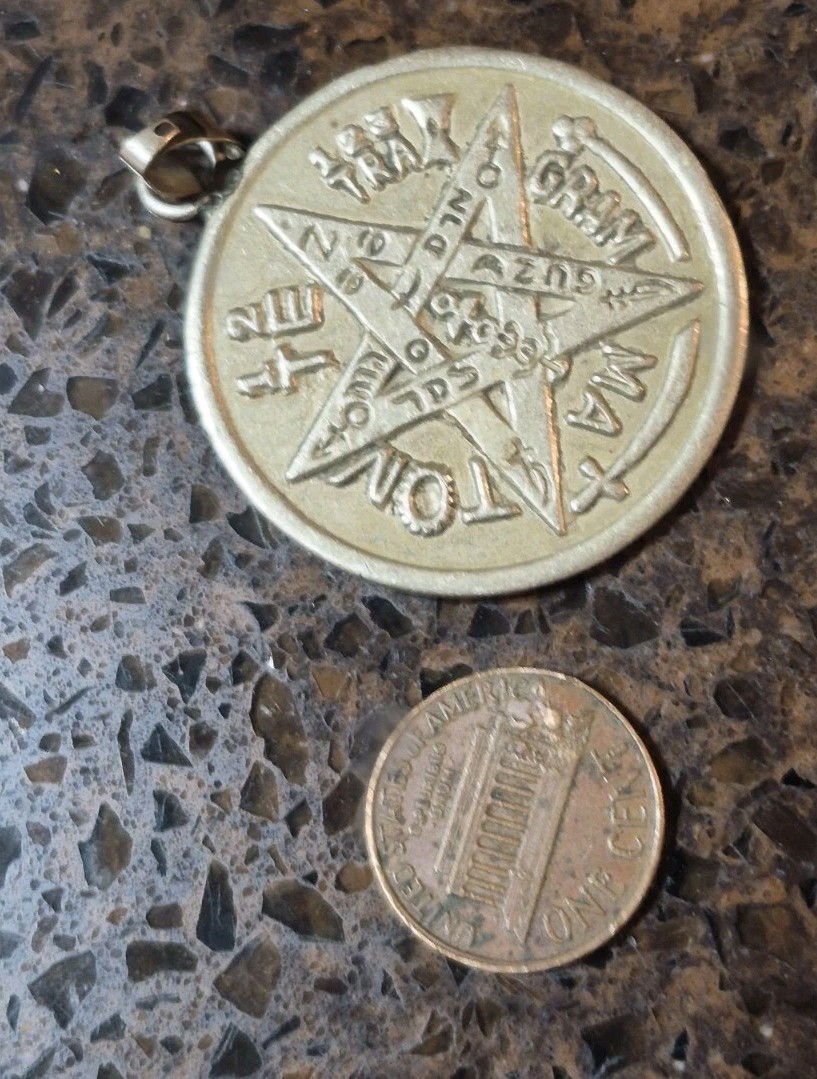 RARE VINTAGE SAINT CYPRIEN EXTERMINATOR TALISMAN EVIL PROTECTION PENDANT MEDAL