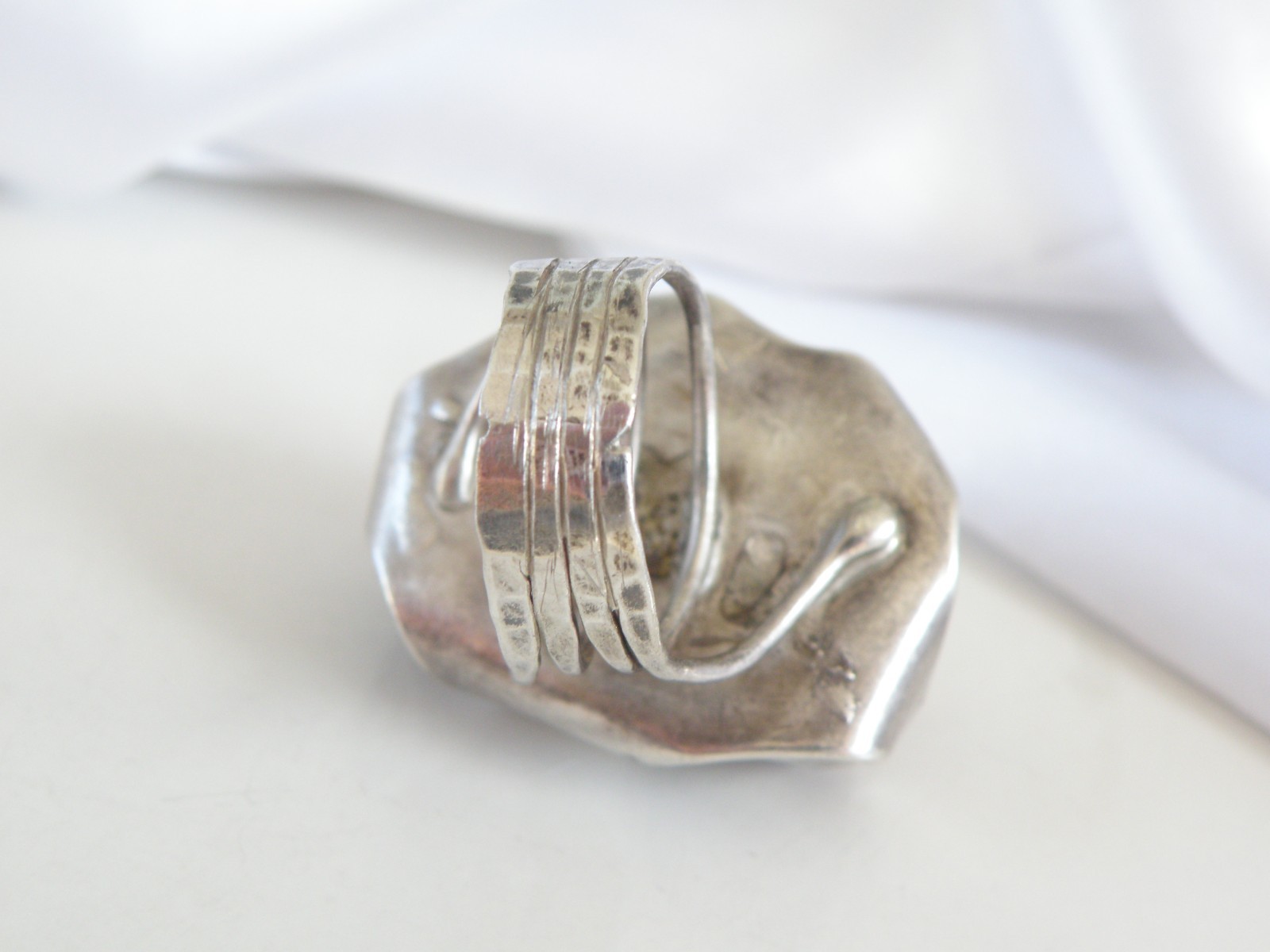 Vintage Sterling Silver 925 Banded Agate Brutalist Modernist Statement Ring 7