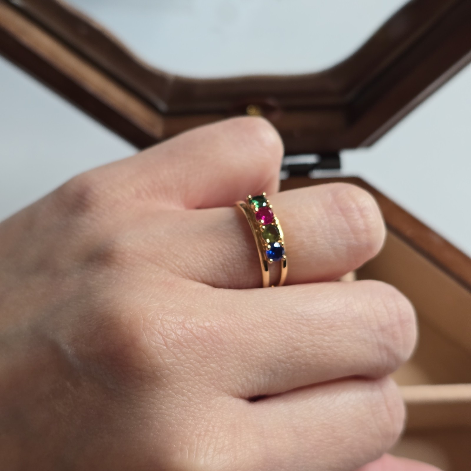 Vintage Sample MOTHERS Ring RUBY , SAPPHIRE, EMERALD & PERIDOT stones Size 6