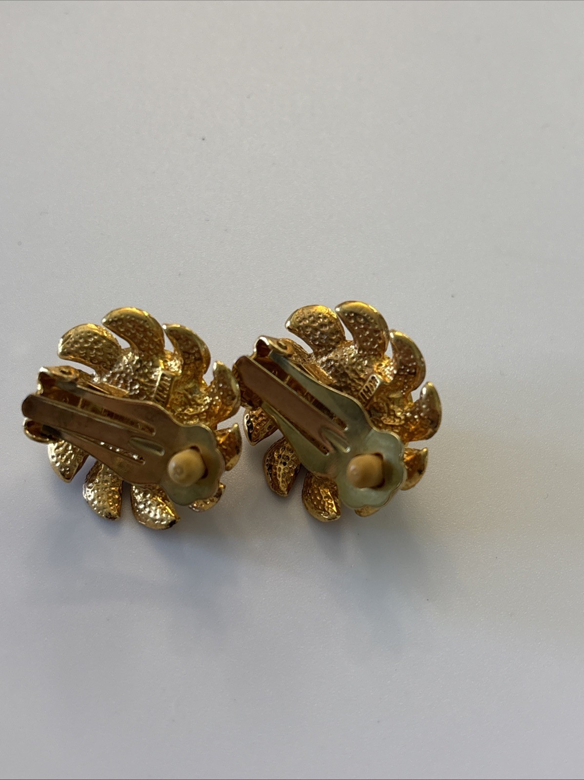 White Stag Clip on Earrings Golden Tone Metal Black Stone Center