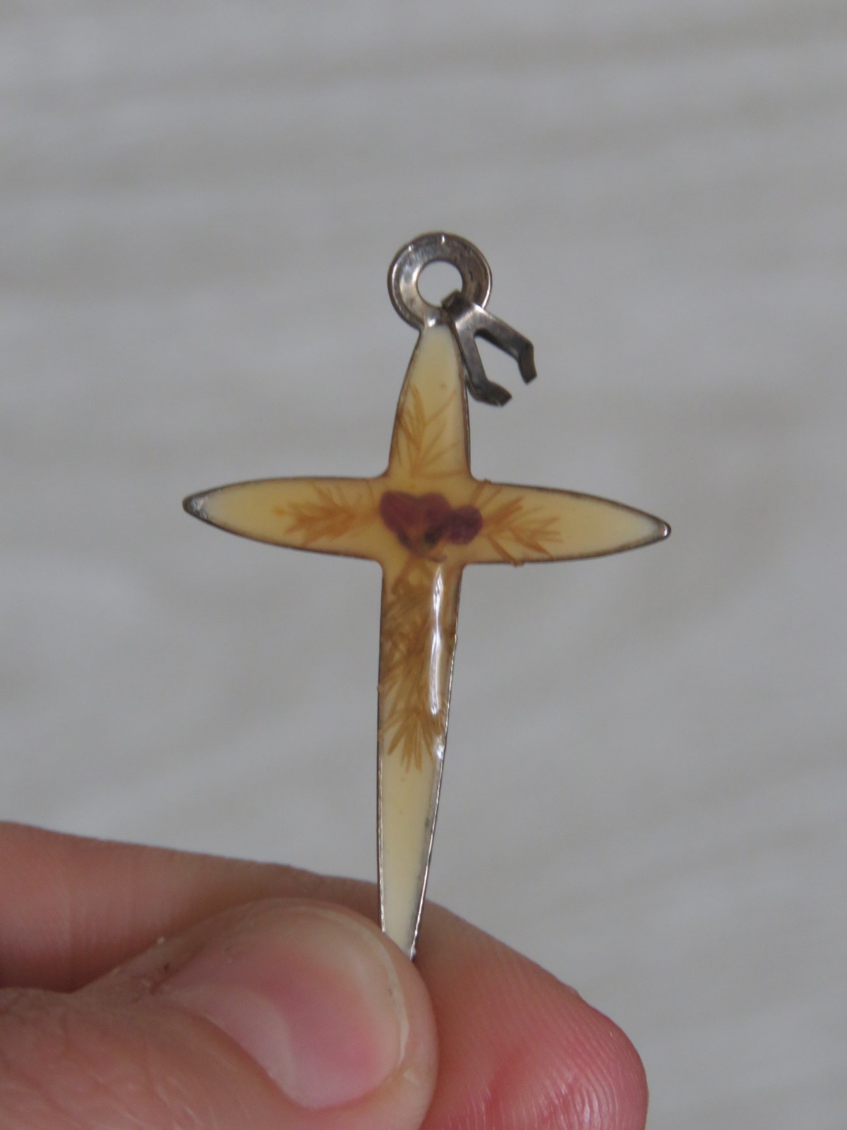 VTG Religious Resin Metal Dried Flowers Star Cross Necklace Pendant 1.5″