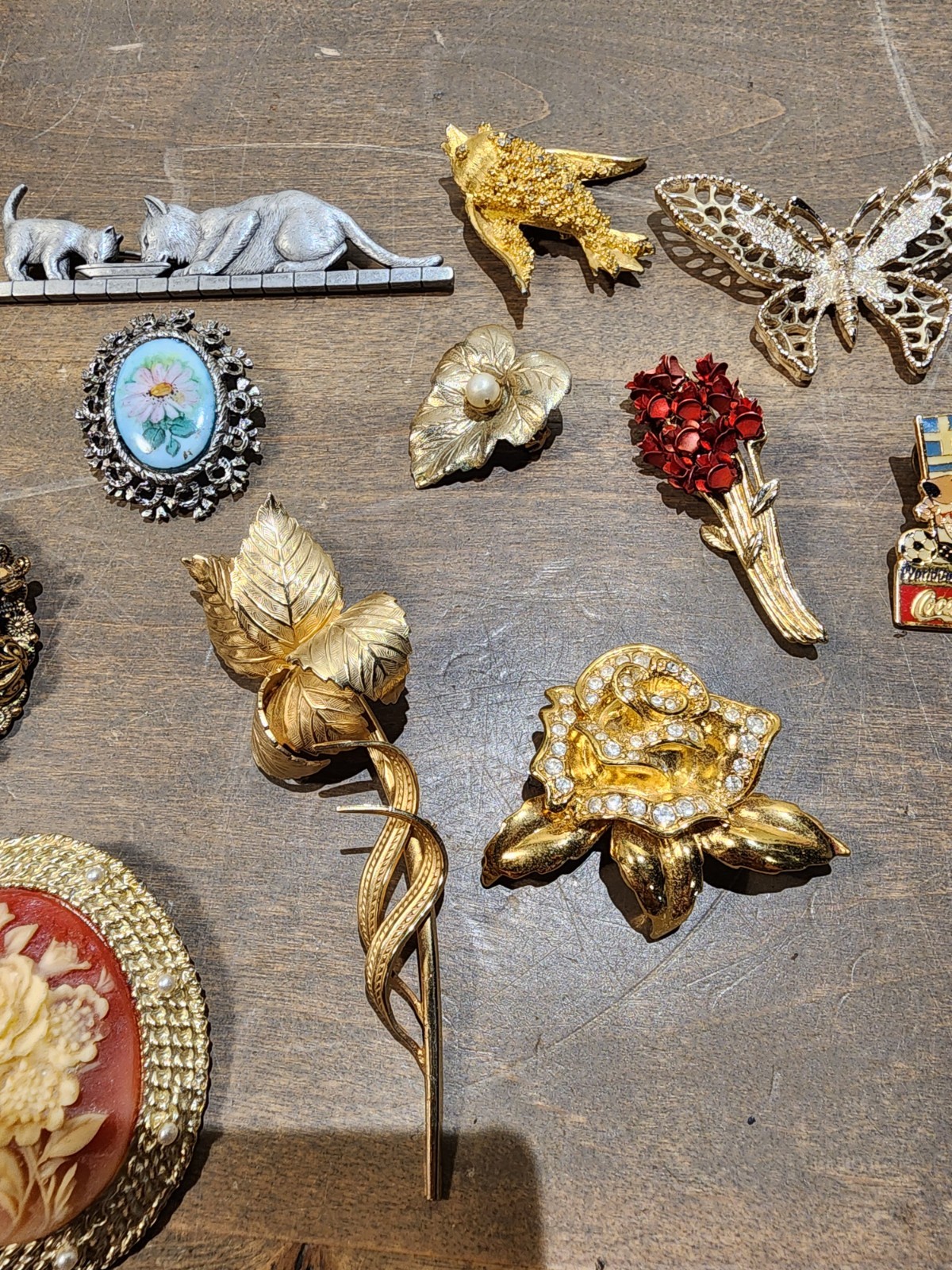 Vintage Lot Brooch Lapel Pin Bird Flowers Cats Avon Giovanni READ