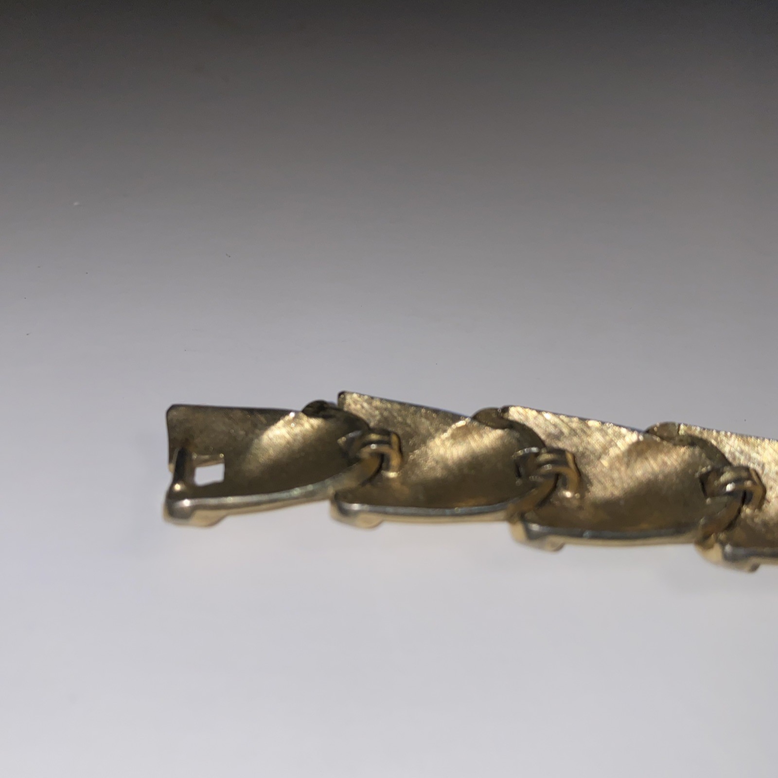 Vintage Trifari Gold Tone Ribbon Bracelet Unique
