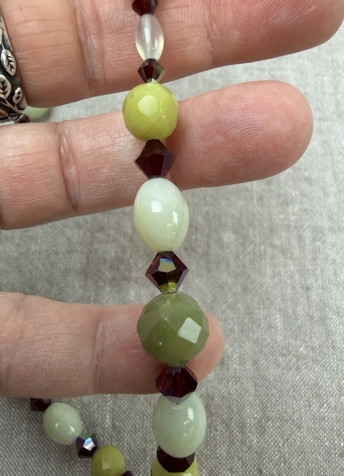 Vtg Carved Jade Pendant Choker Necklace Red & Green Faceted Beads 16” Amulet