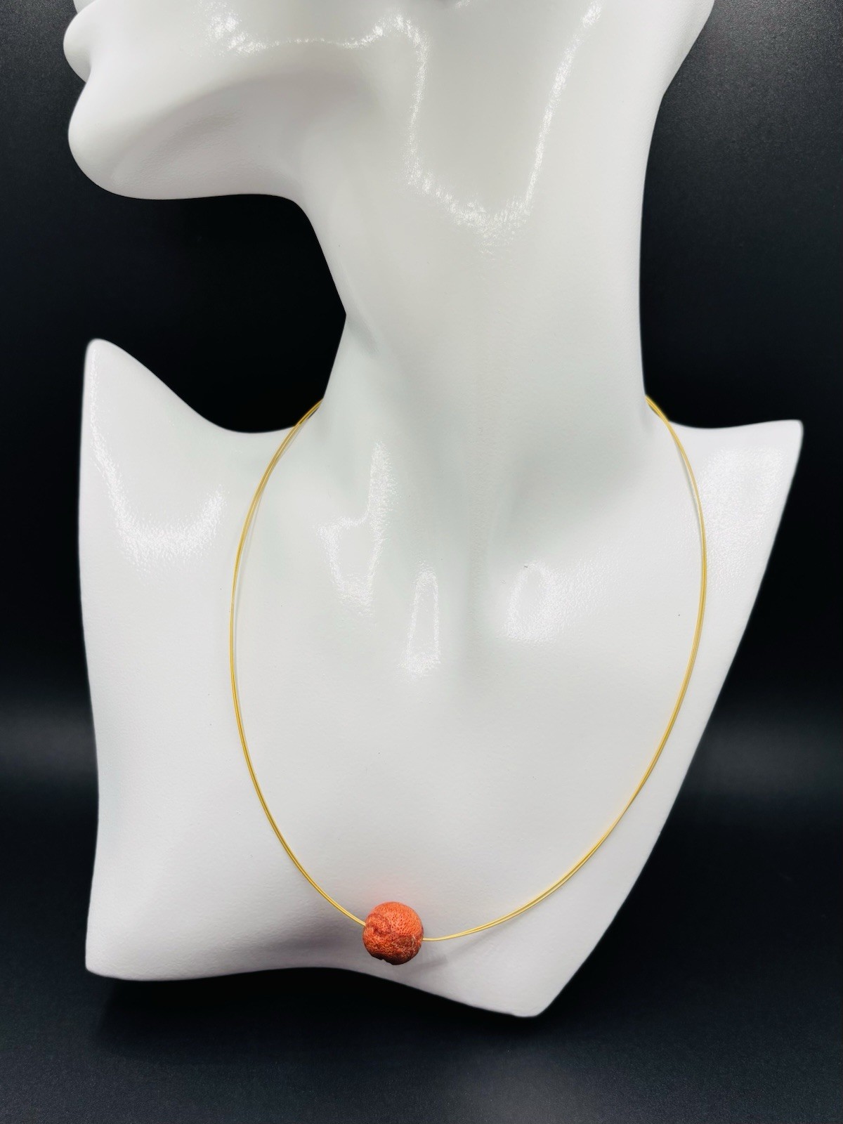 Vintage Natural Red Coral Statement Bead Pendant Wire Necklace 17.5 in