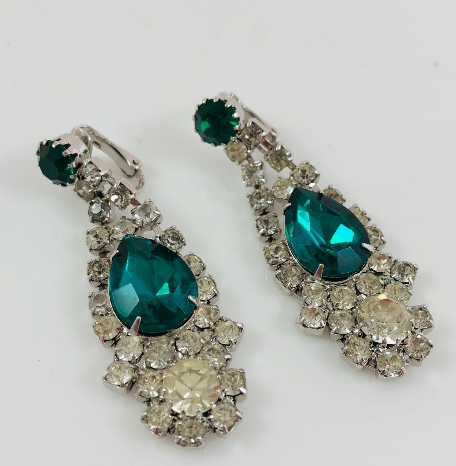 Vintage Sparkly Runway Long Dangle Rhinestone&Dark Green Glass Earrings WOW!