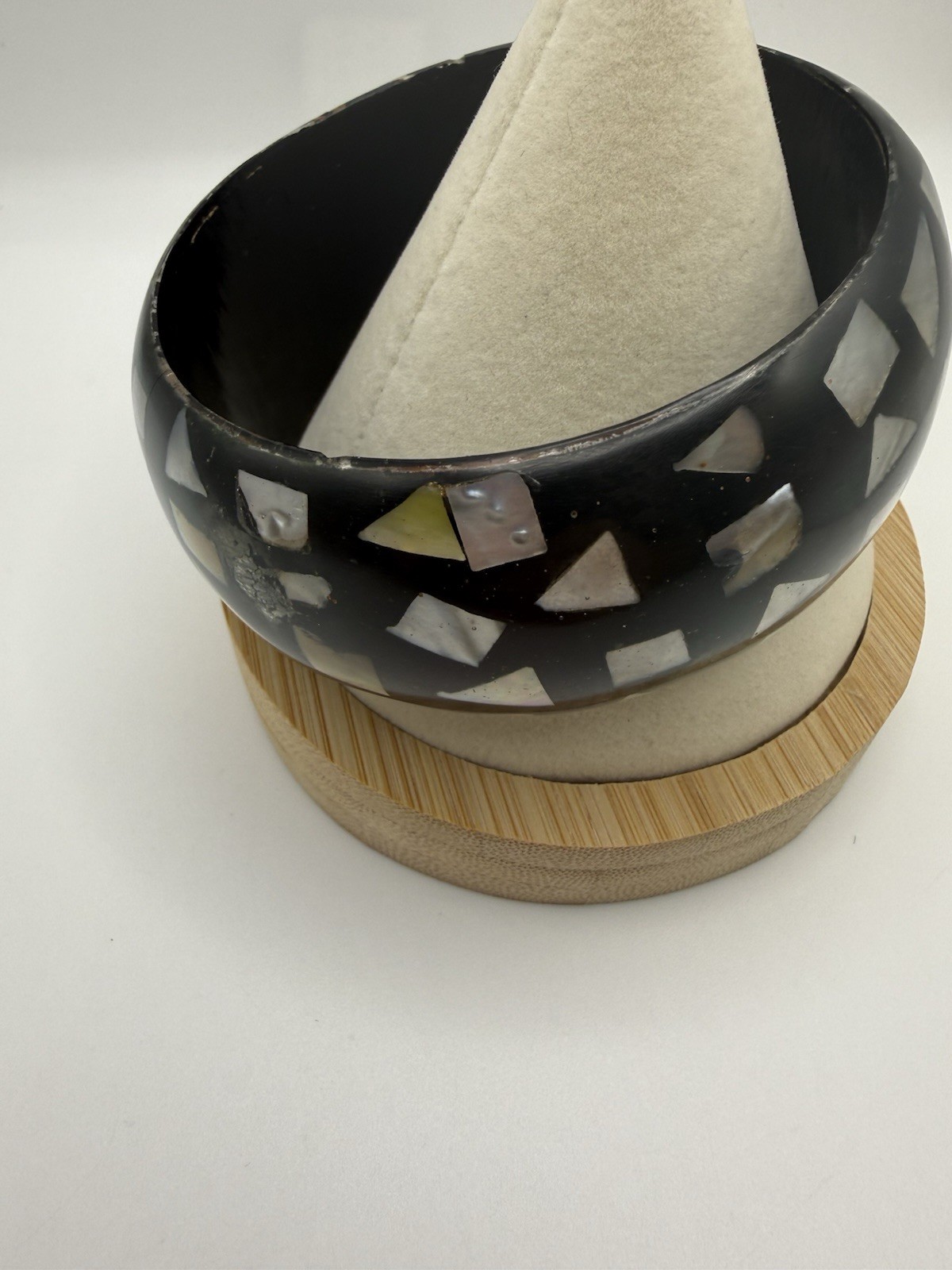 Vintage Bracelet Wood Shell Acrylic White Black Bangle