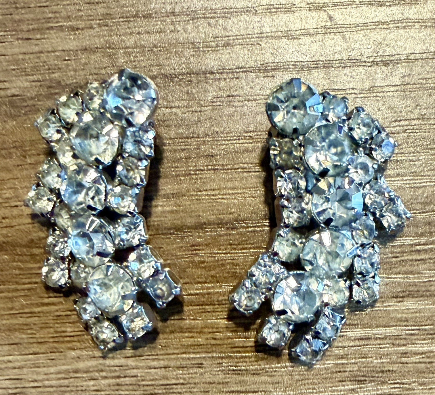 Silver Tone Clear Crystal Cluster Clip-On Earrings Round White/Colorless Stones