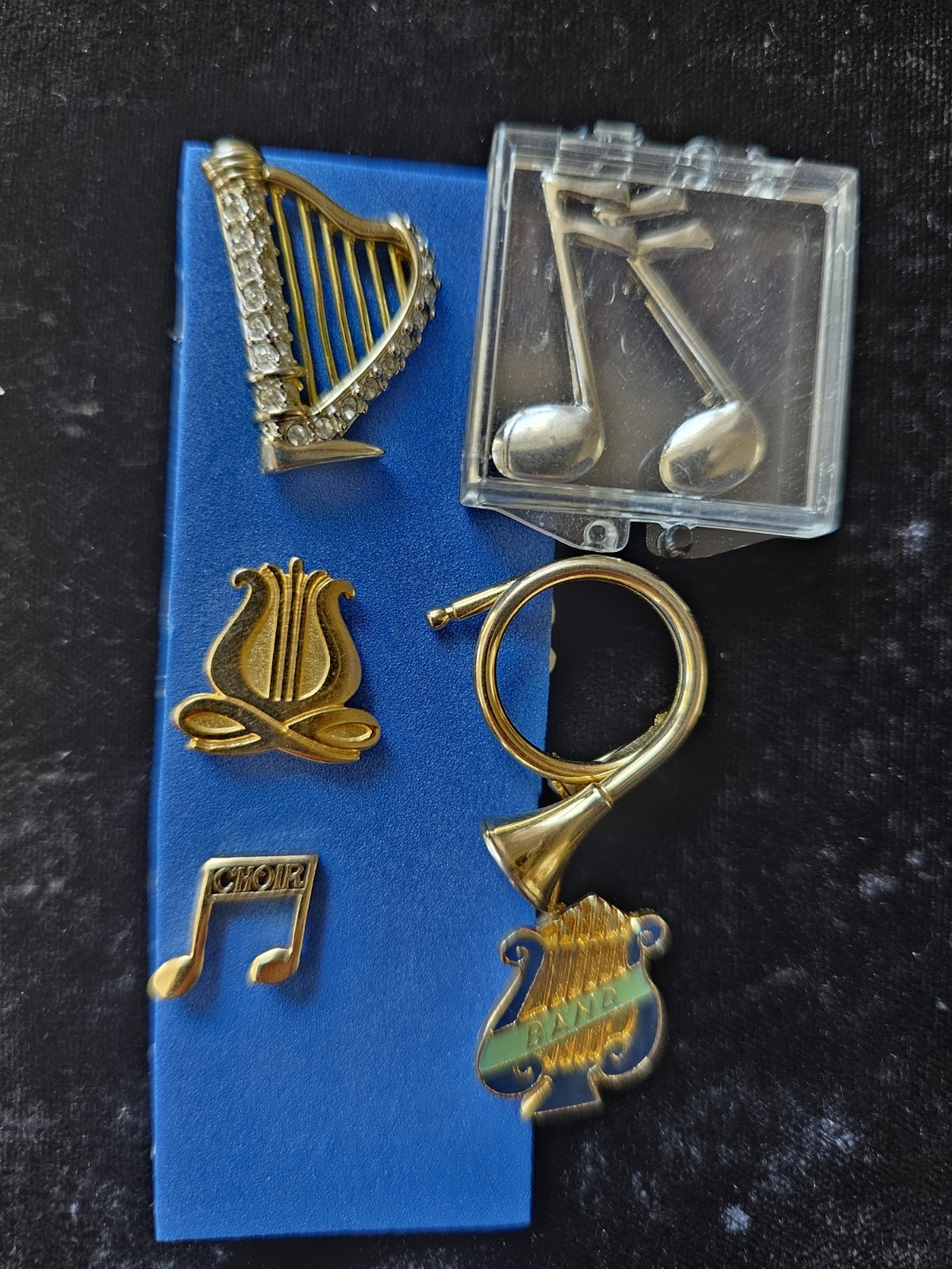 Vtg 7p Lot Of Pins Band Music Notes Enamel Mixed Metals Instruments Harp Horn