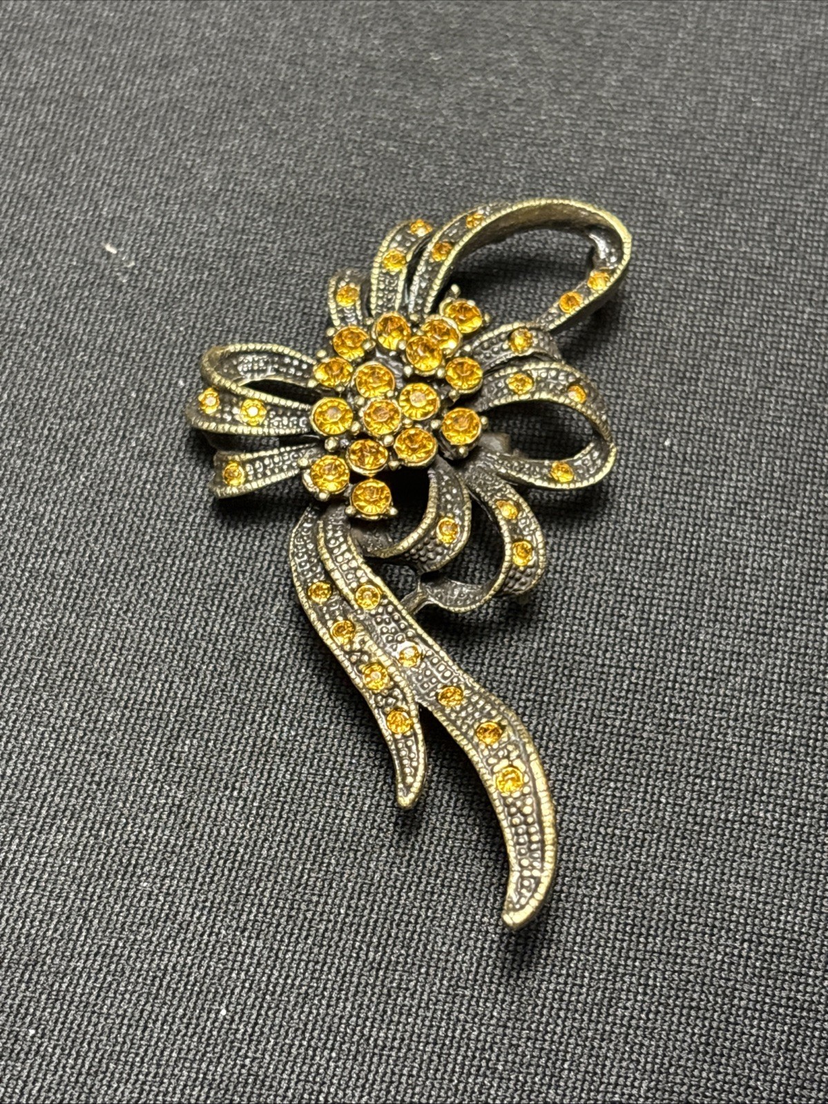 Vintage Gold Tone Orange Rhinestone Flower Ribbon Brooch 104