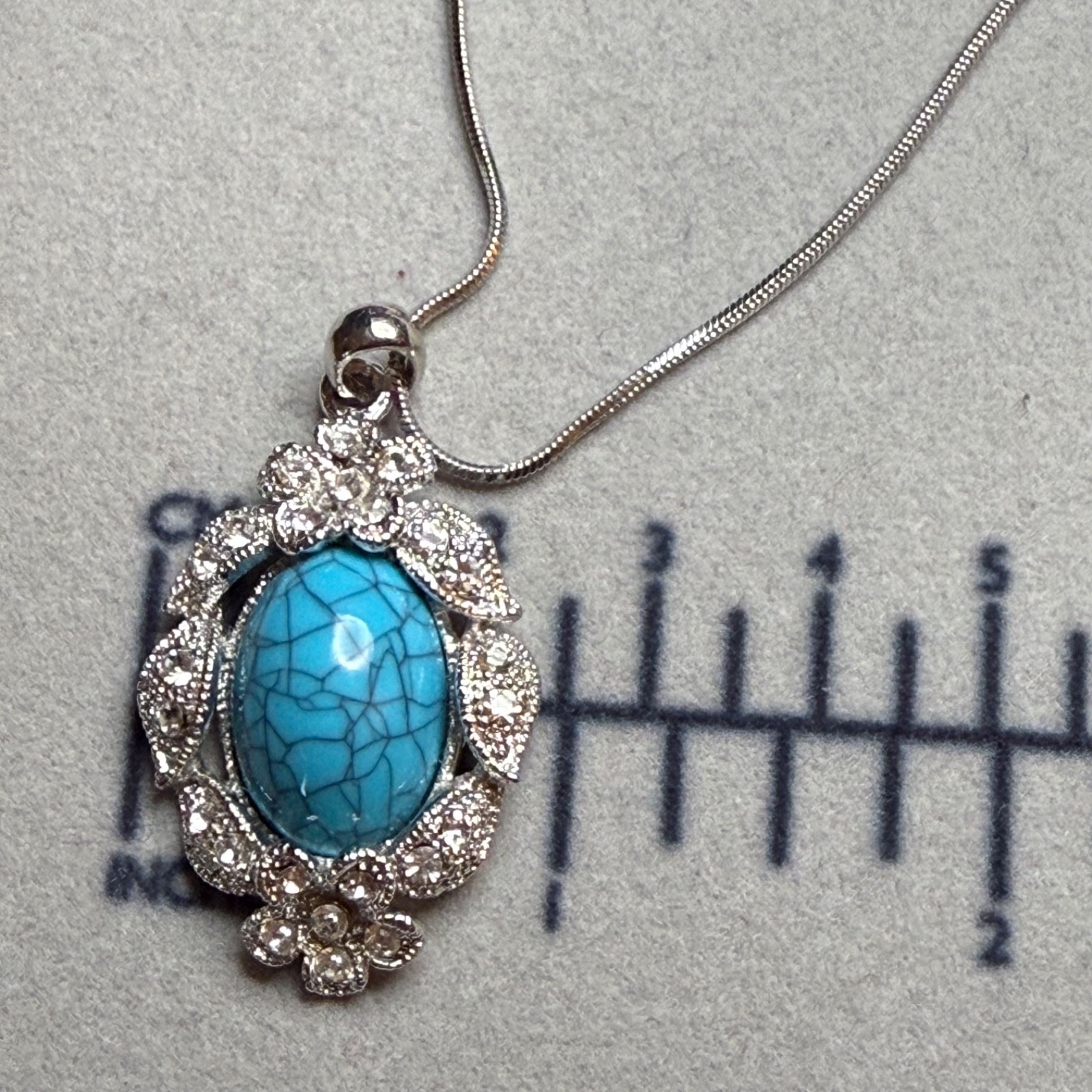 Faux Turquoise Cabochon Floral Rhinestone Pendant Necklace Silver Tone Y2K 2000s