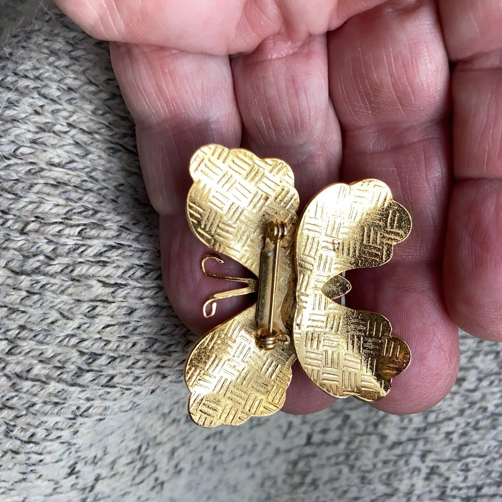Vintage Butterfly Brooch Cloisone 3D Enamel Pink Lepidoptra 80s Gift Gold Tone
