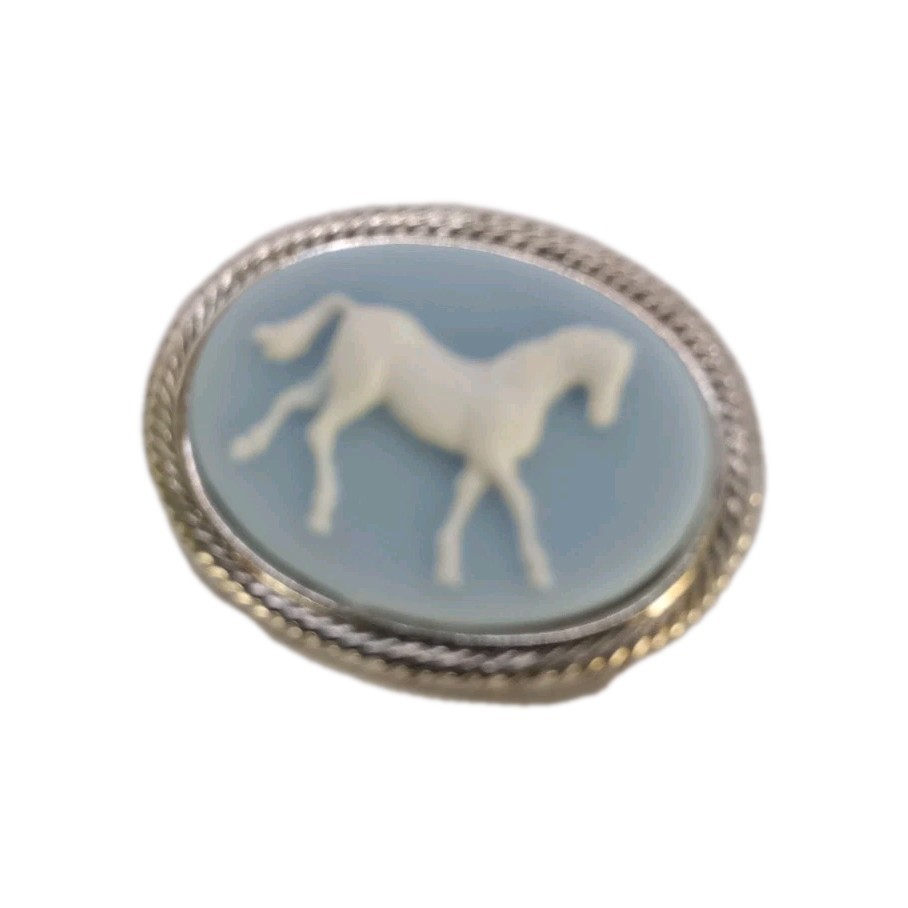 Vintage Blue Cameo Horse Brooch Silver Tone Equestrian Jewelry 1 1/4 in By 1 in