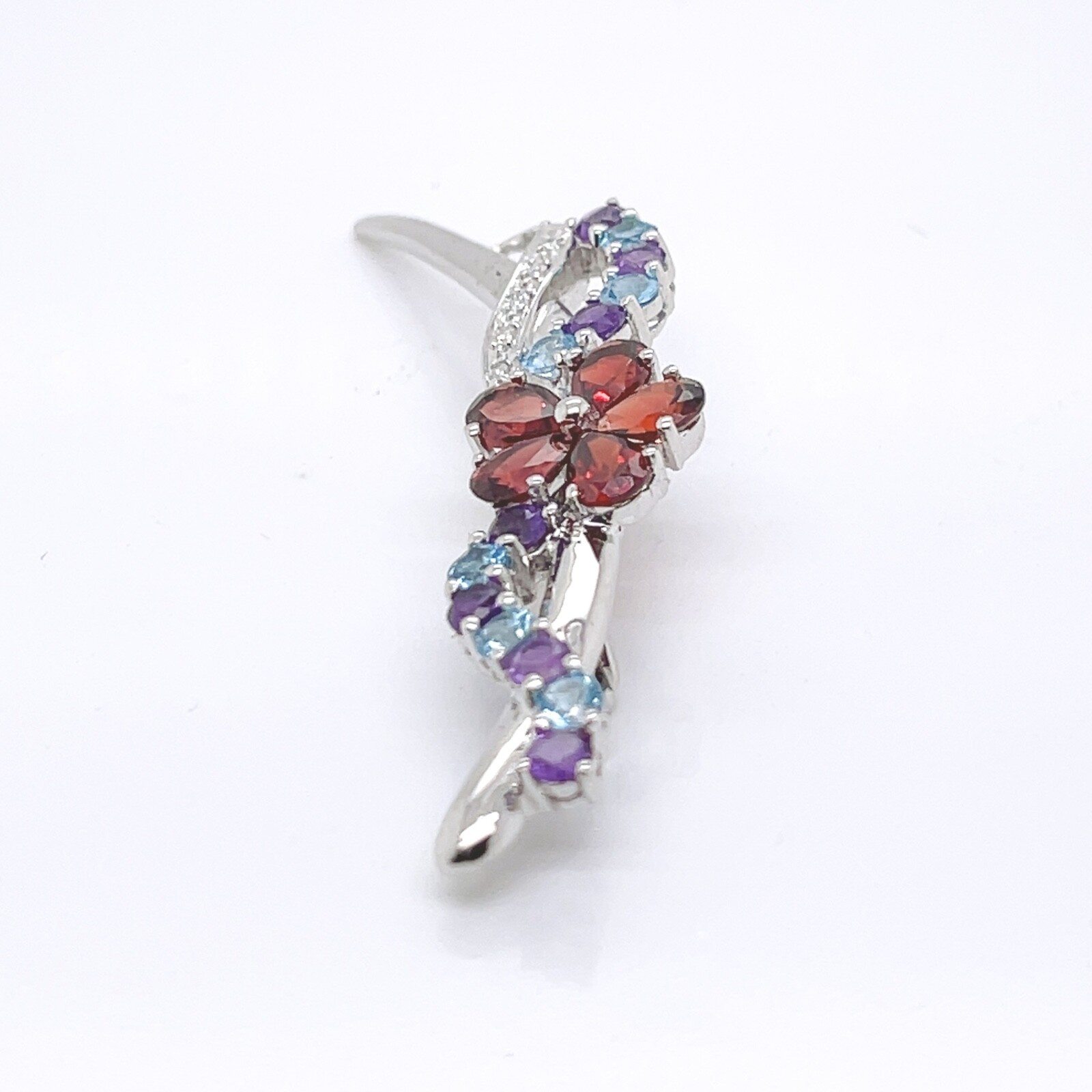 14 Karat White Gold, Diamond, Spinel, Amethyst, & Garnet Flower Brooch – 14k VR