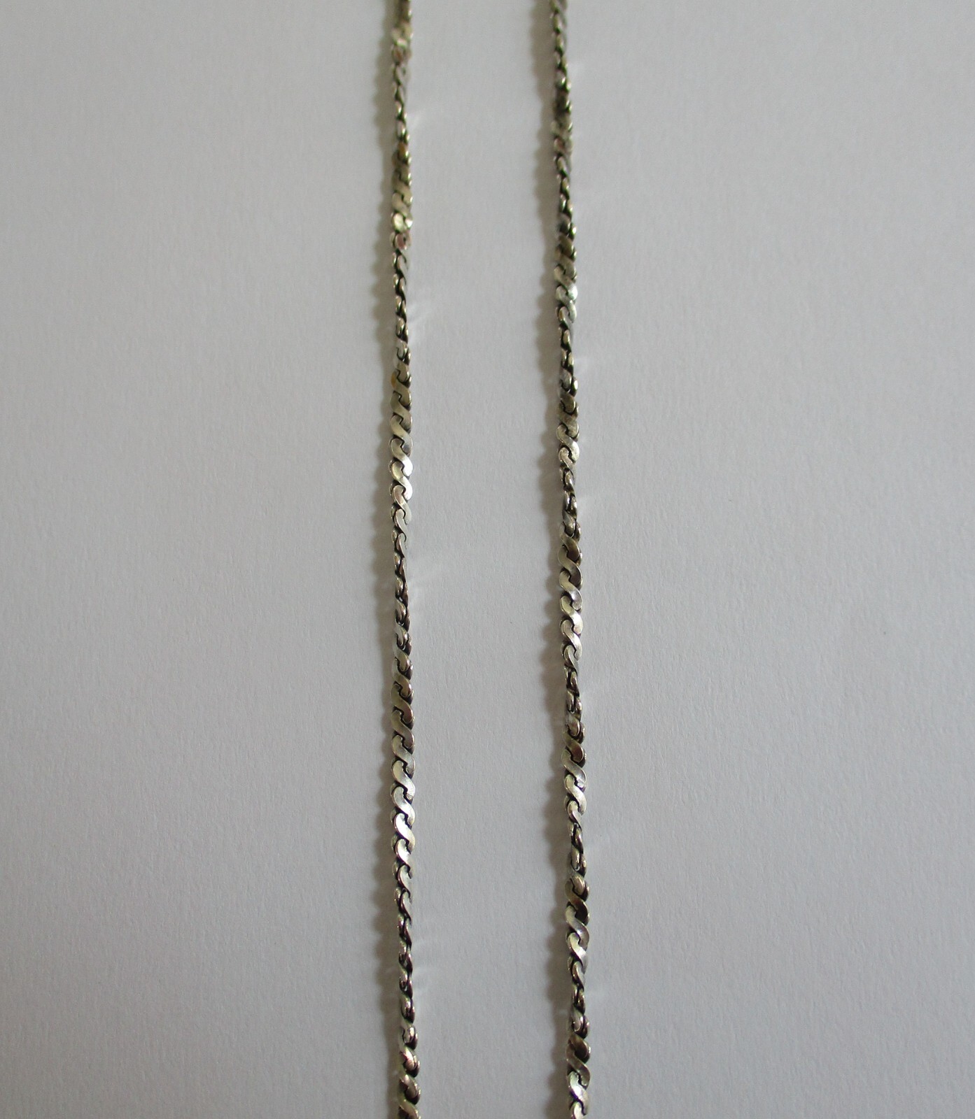 Vintage Lightweight Sterling Silver 925 Serpentine Chain Necklace 17 1/2″ Italy