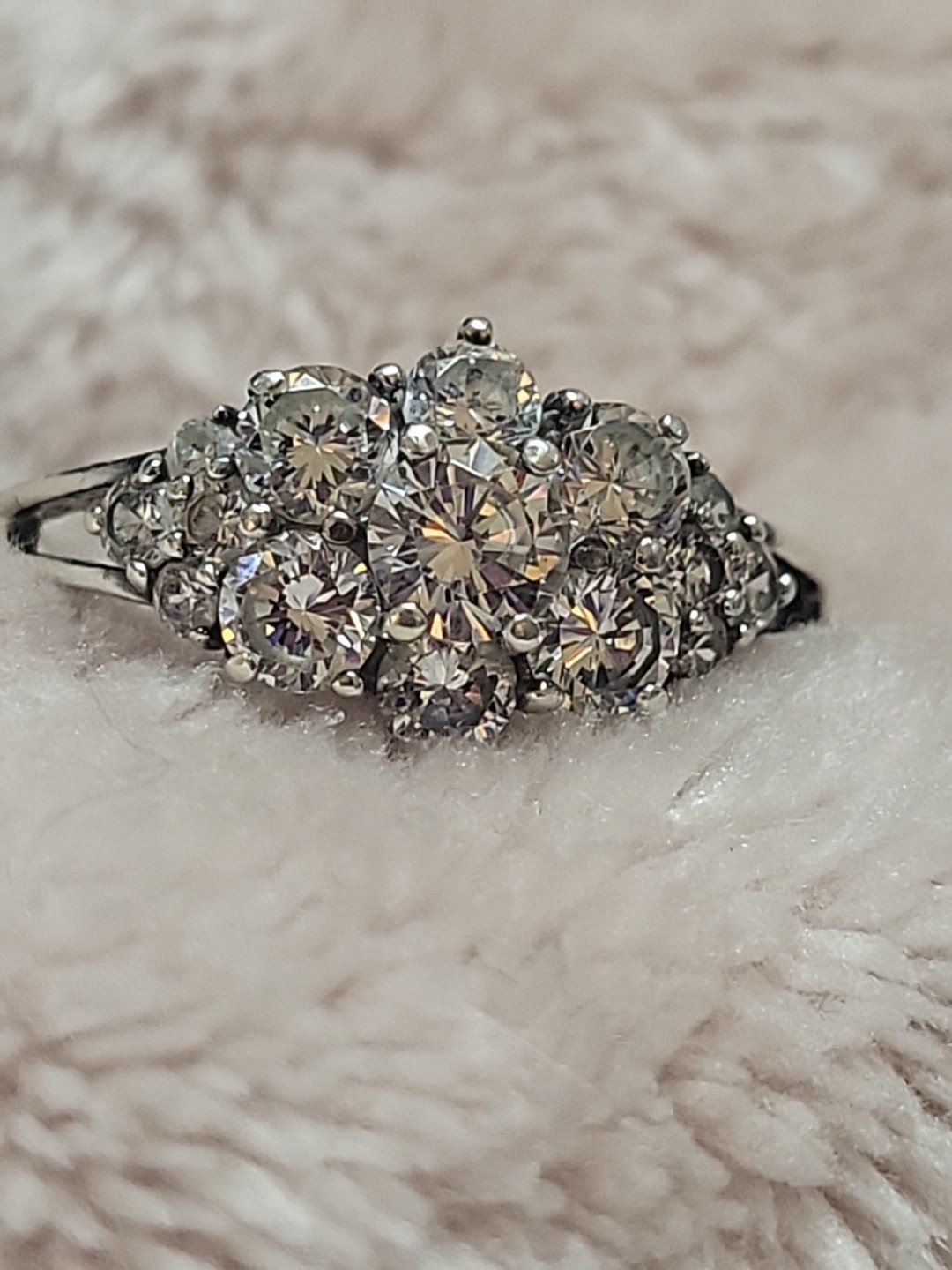 Vtg 925 Cluster Ring Round Brilliant Sterling Silver Cubic Zirconia Floral Sz 10