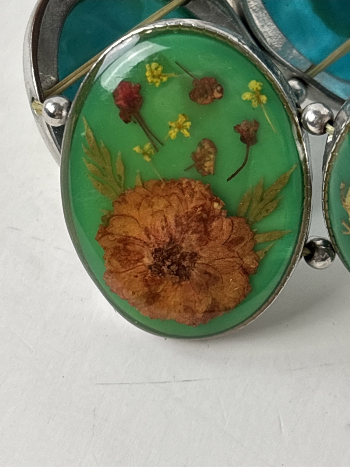 Vintage Dried Flowers Bracelet Pressed Lucite Resin Stretch Band