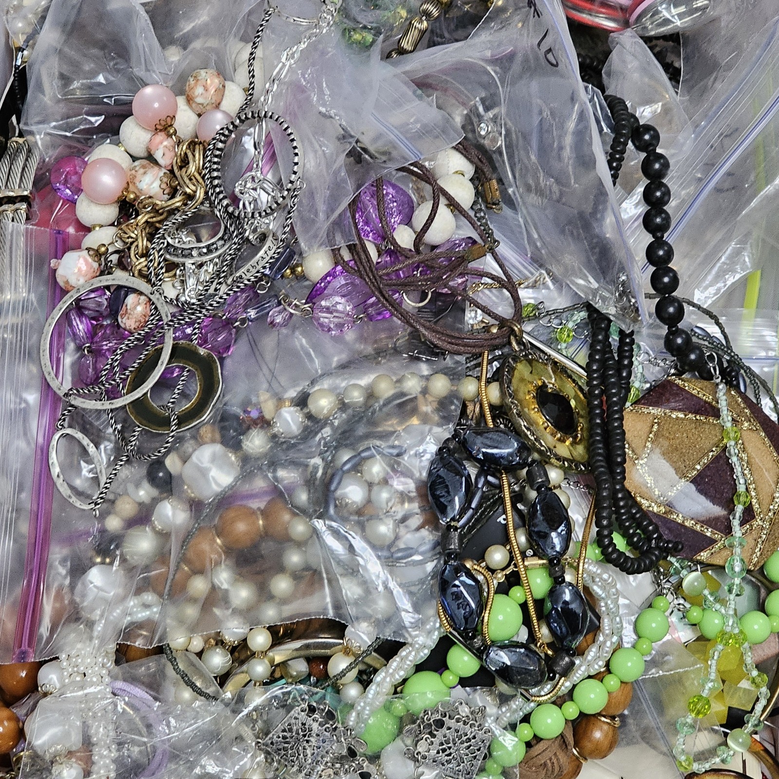 1 Pound VTG To Modern FASHION JEWELRY Lot Wearable Reuse Resell See Description