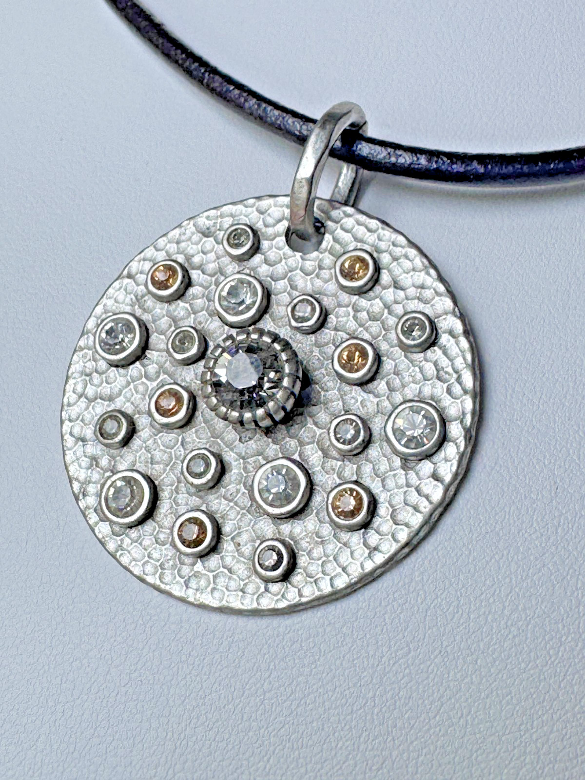Pre-Owned BARBARA BOZ Round Rhinestone Pendant, 18″ Unmarked Leather Necklace
