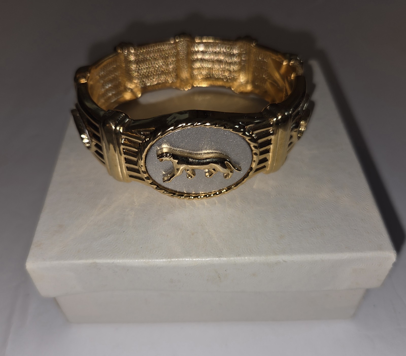 Designer Bracelet Gold Toned 2.5 Diameter, Opens With Hinge