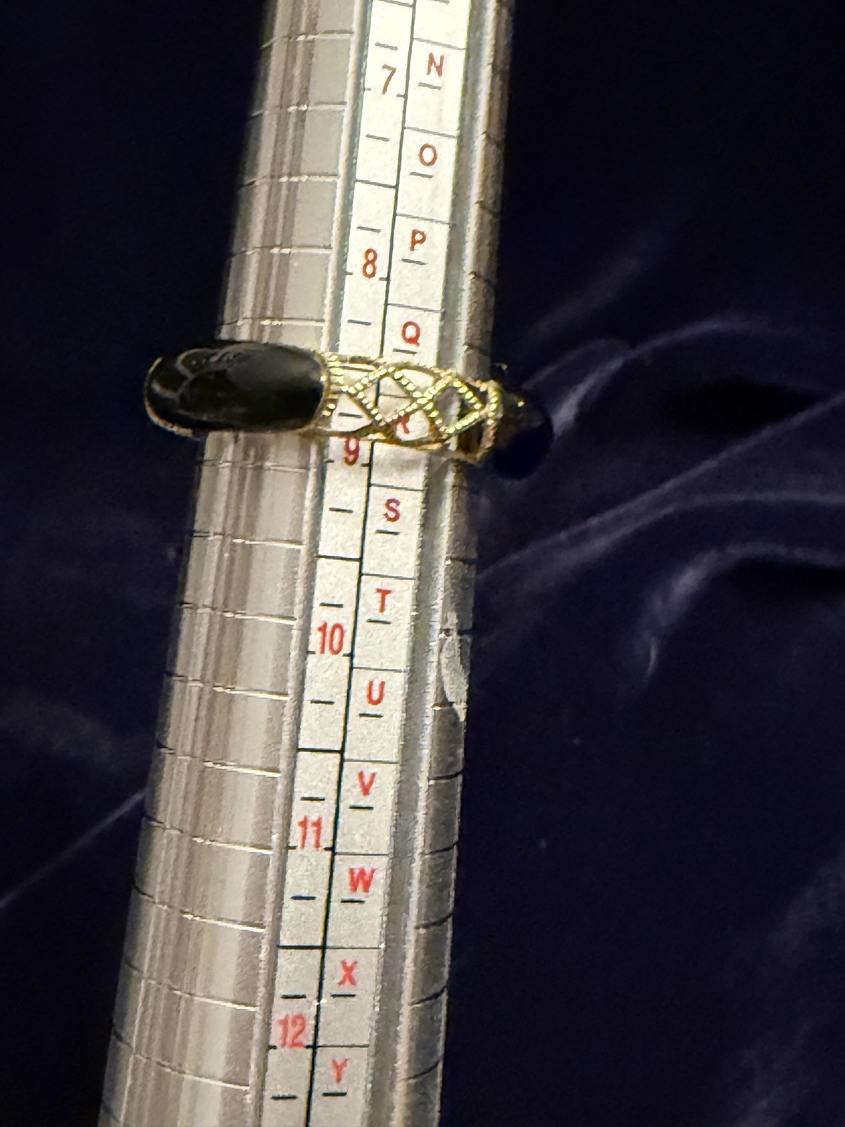 Vintage QVC 14 Karat Yellow Gold Lattice Filigree & Black Onyx Ring Size 9 3.1 G