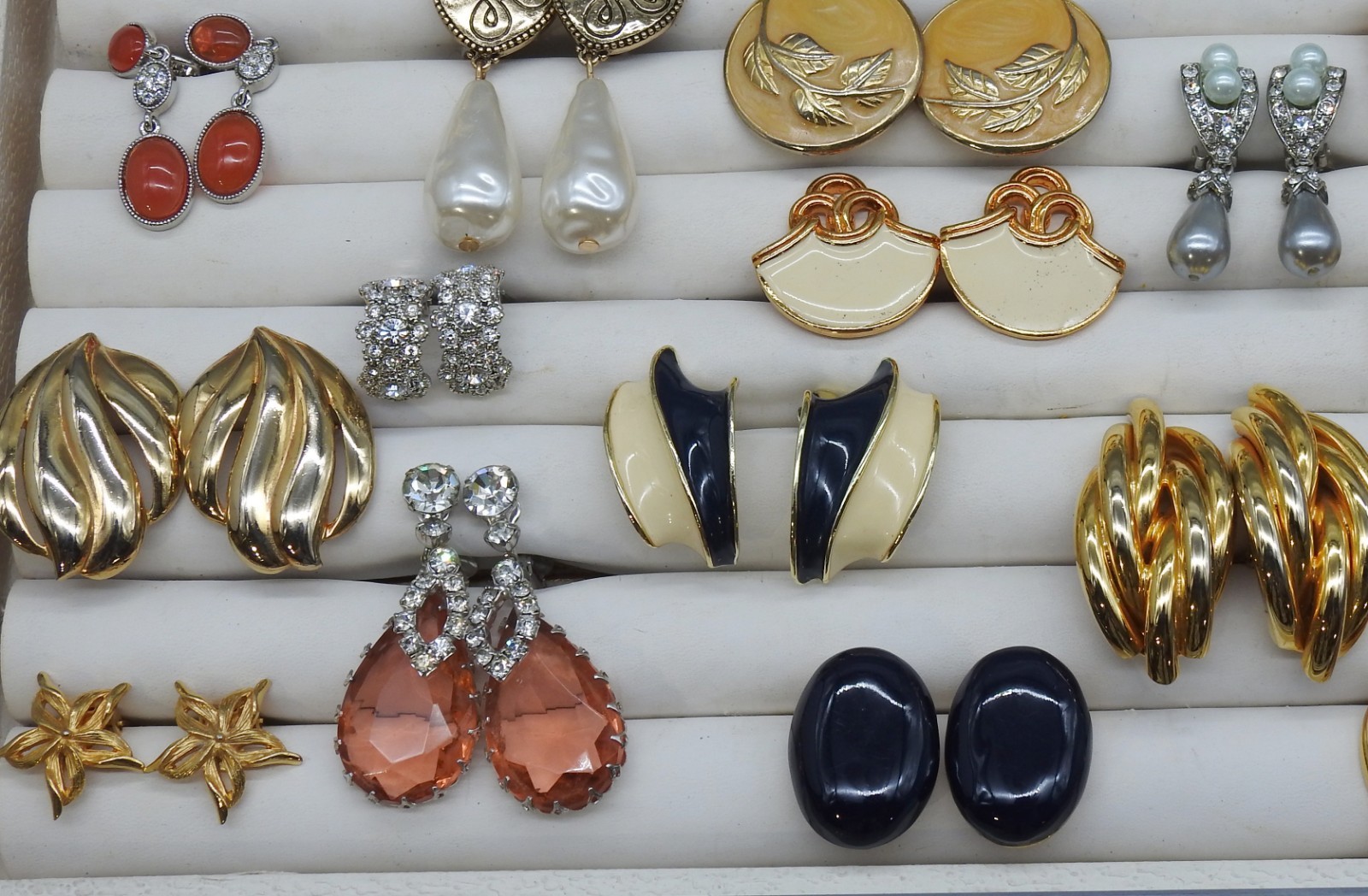 Vintage Now Lot Chunky Statement Clip Earrings 80’s Costume Gold Tone Enamel