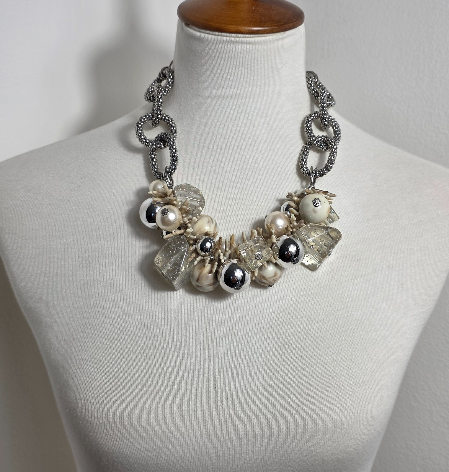 Chunky Statement Necklace Silver Chain Multi-Textured Design Silver & Cream Tone