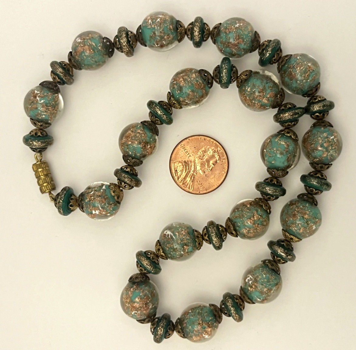 Vintage Murano Foil Glass Necklace Beaded Venetian Italy Estate Jewelry Green