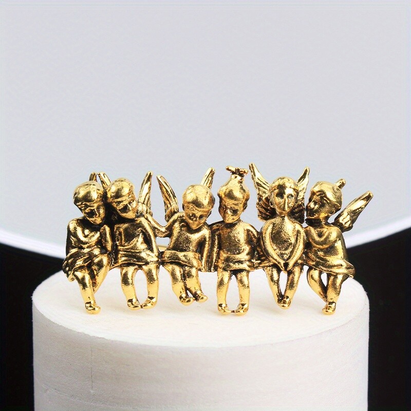 Vintage Personality Creative Elegant Dripping Cherub Brooch Jewelry Gift