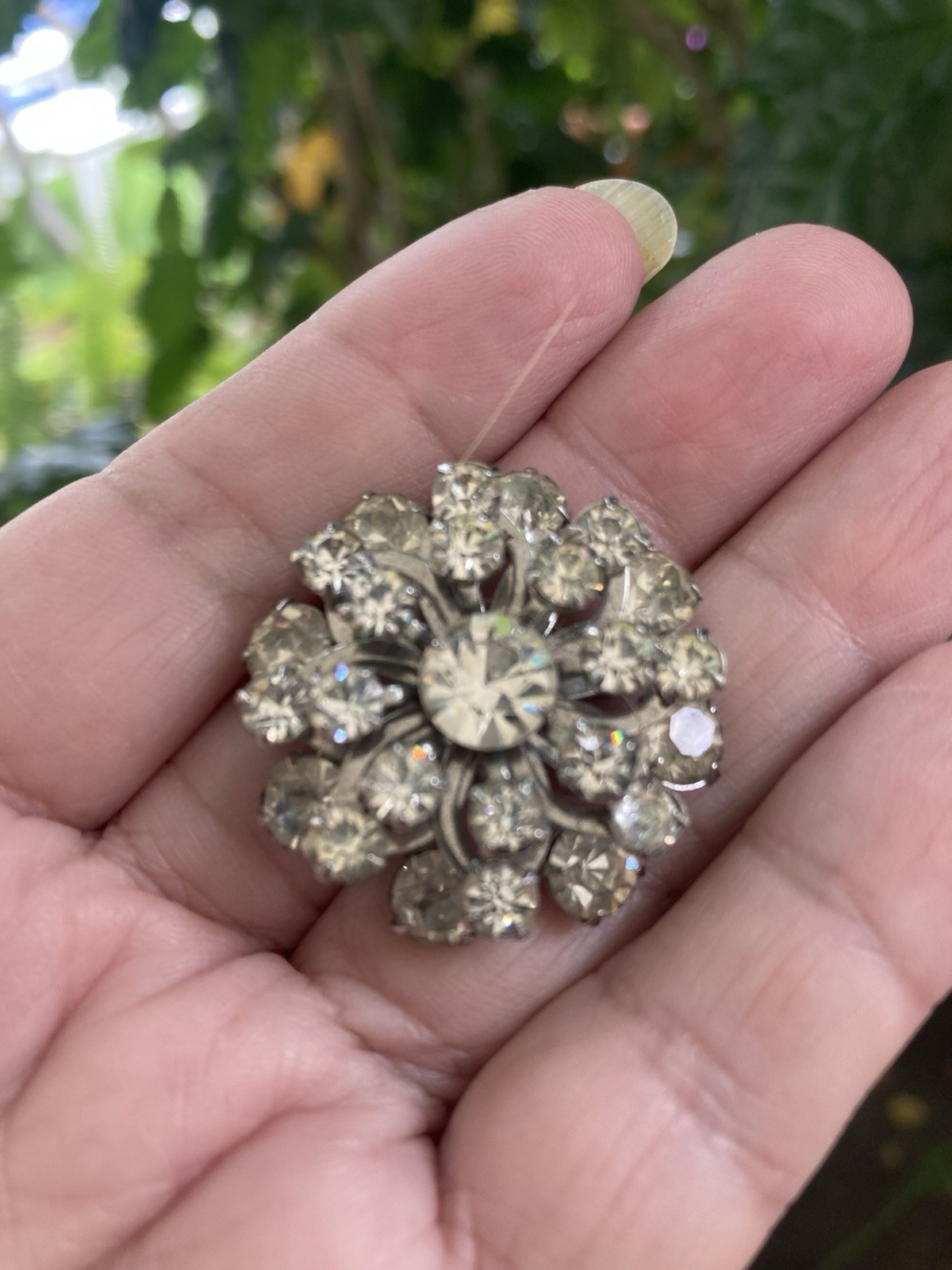 Vintage Silvertone Clear RHINESTONE Flower Pin Brooch – A Faceted Sparkler!