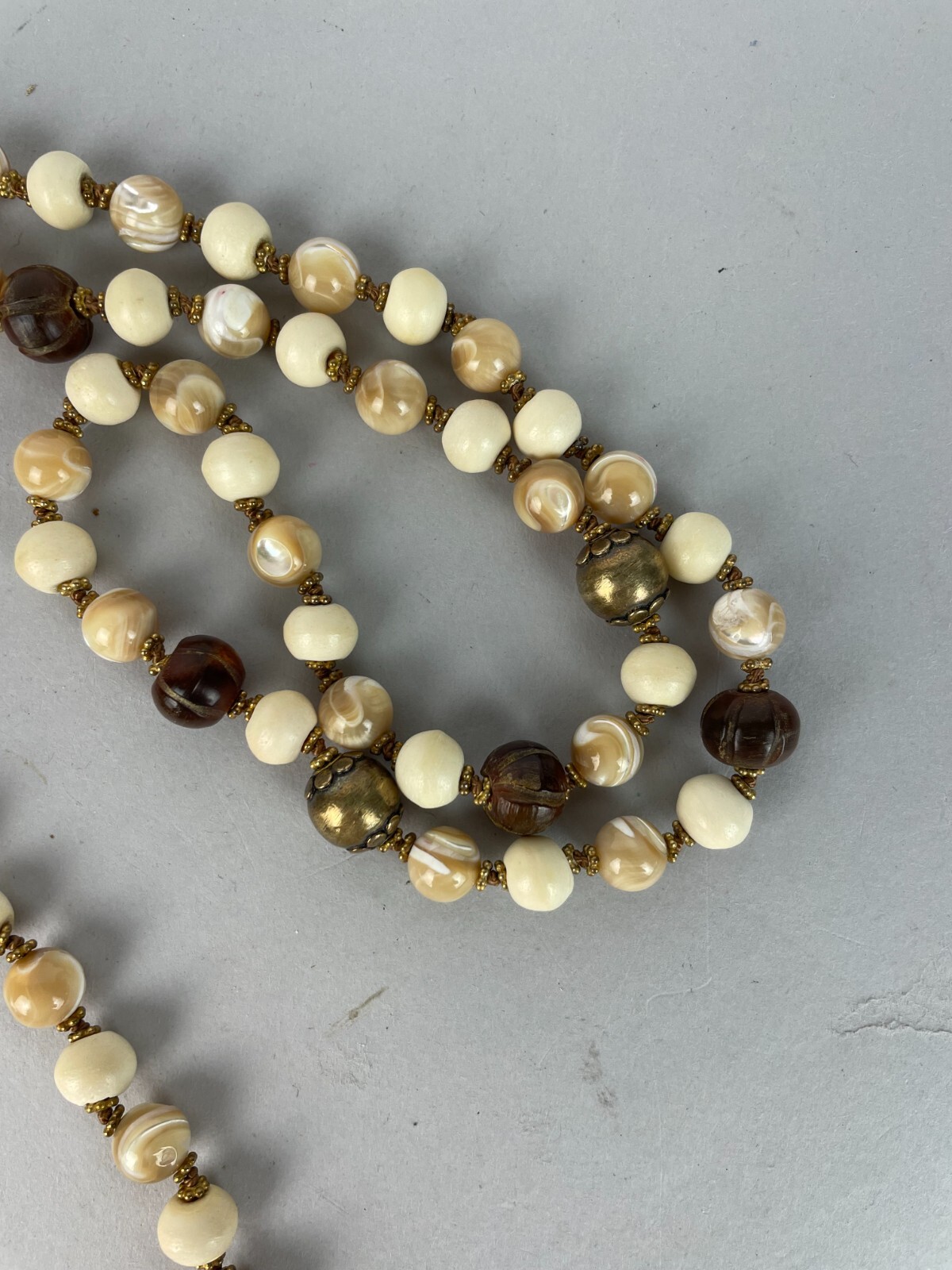 Vintage 90s/Y2K GARA DANIELLE + round beaded Quartz Stone Necklace 38″