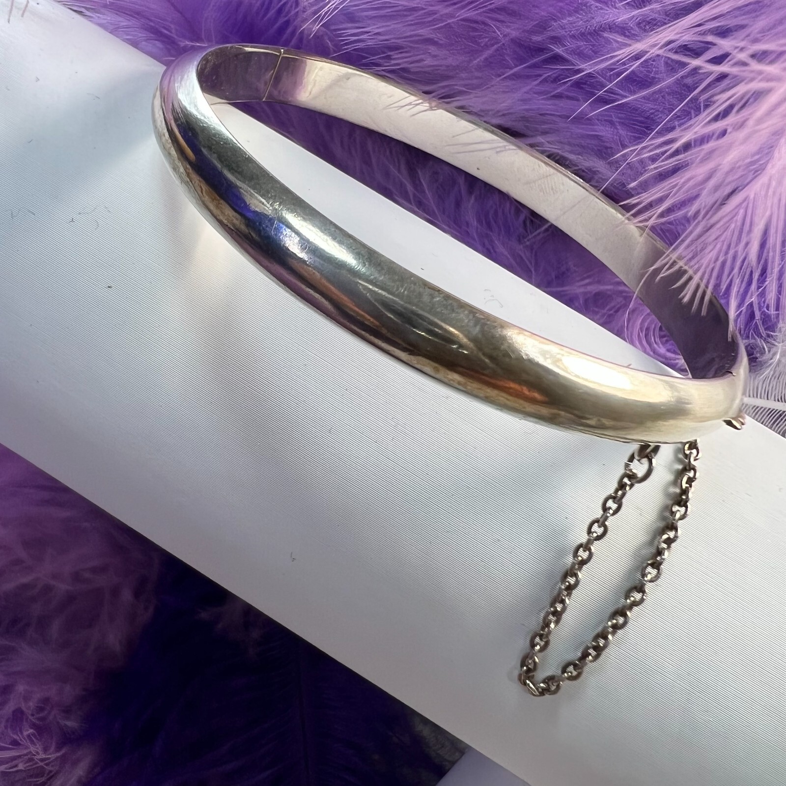 Vintage 0.925 Sterling Silver hinged 7 1/4″ x 5/16″ Bangle Bracelet with safety