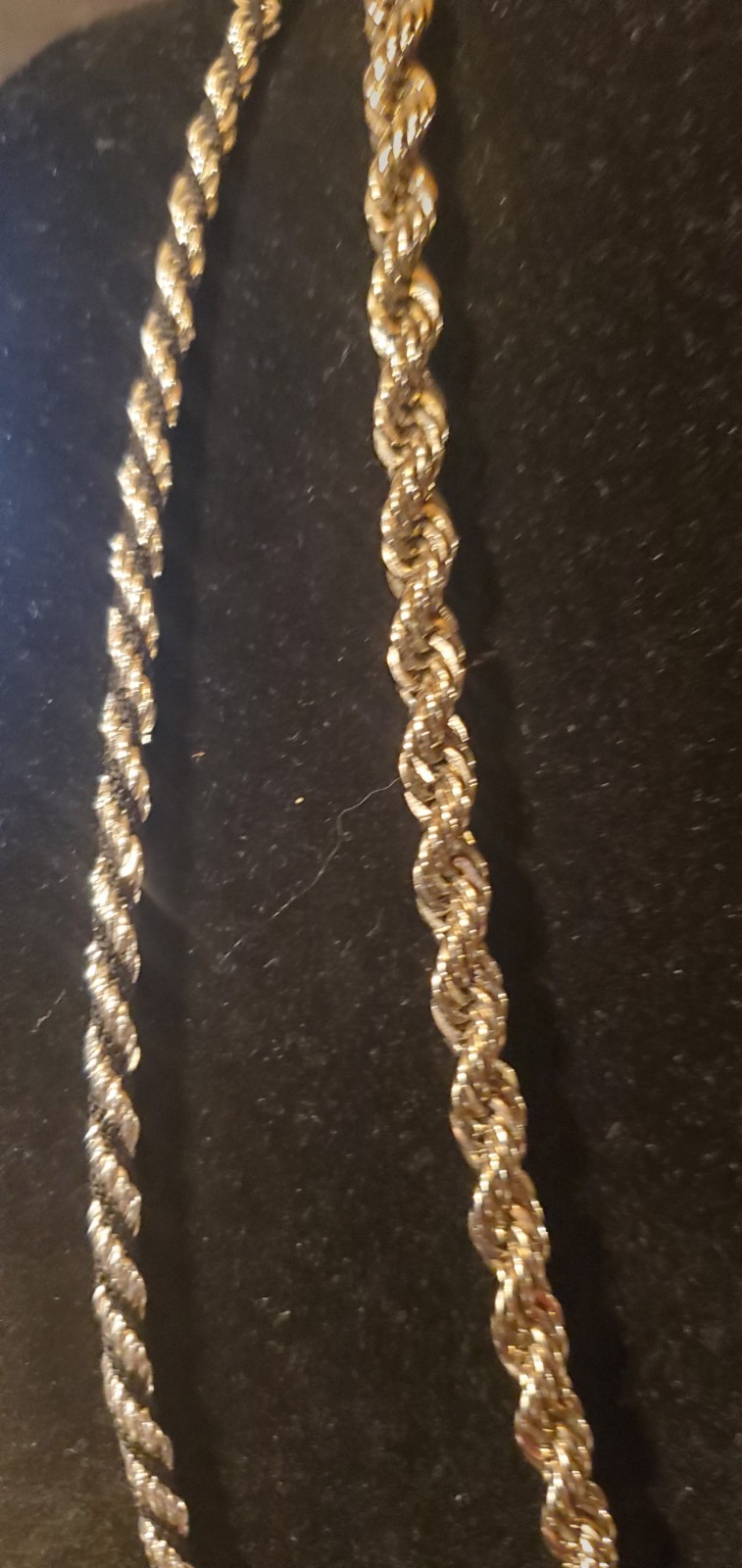 2 Vtg Twisted Rope Chains: Avon Heavy 24″, Silvertone & Black 30″