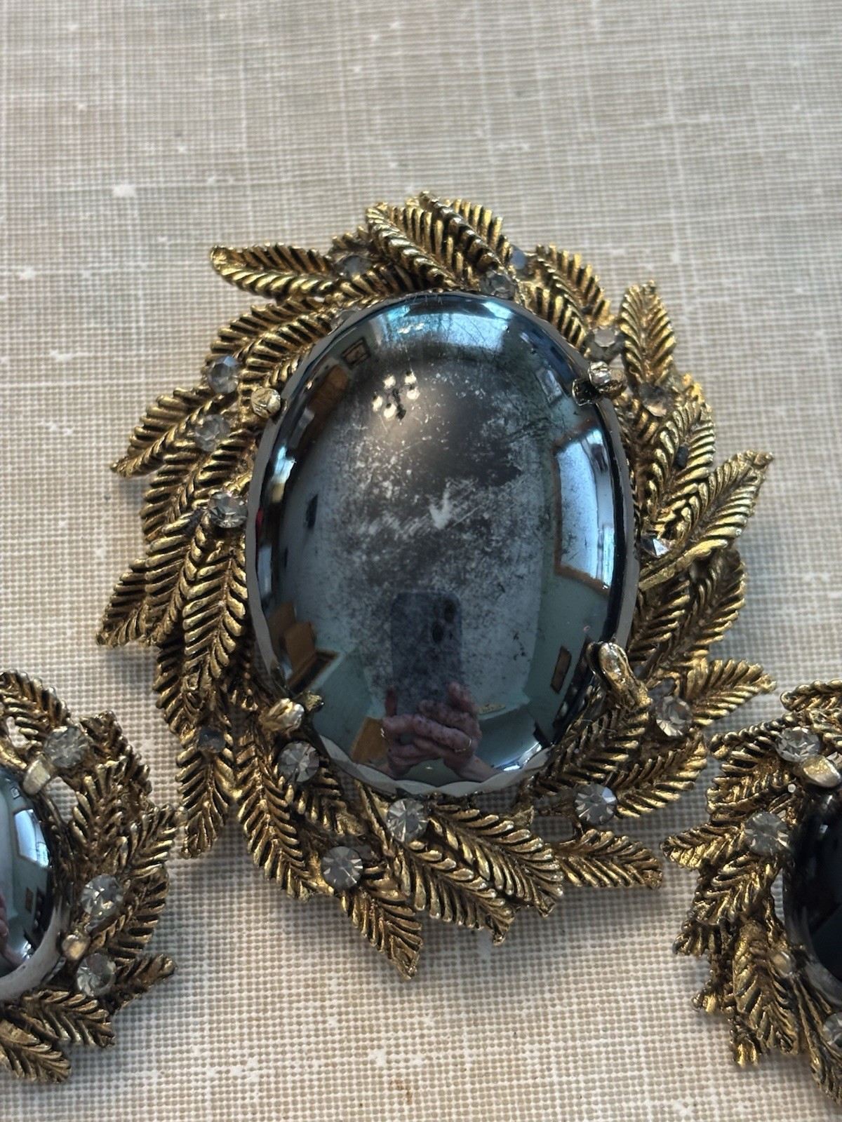 Vtg Alice Caviness Antiqued Goldplate Black Oval Hematite Style Brooch Earrings