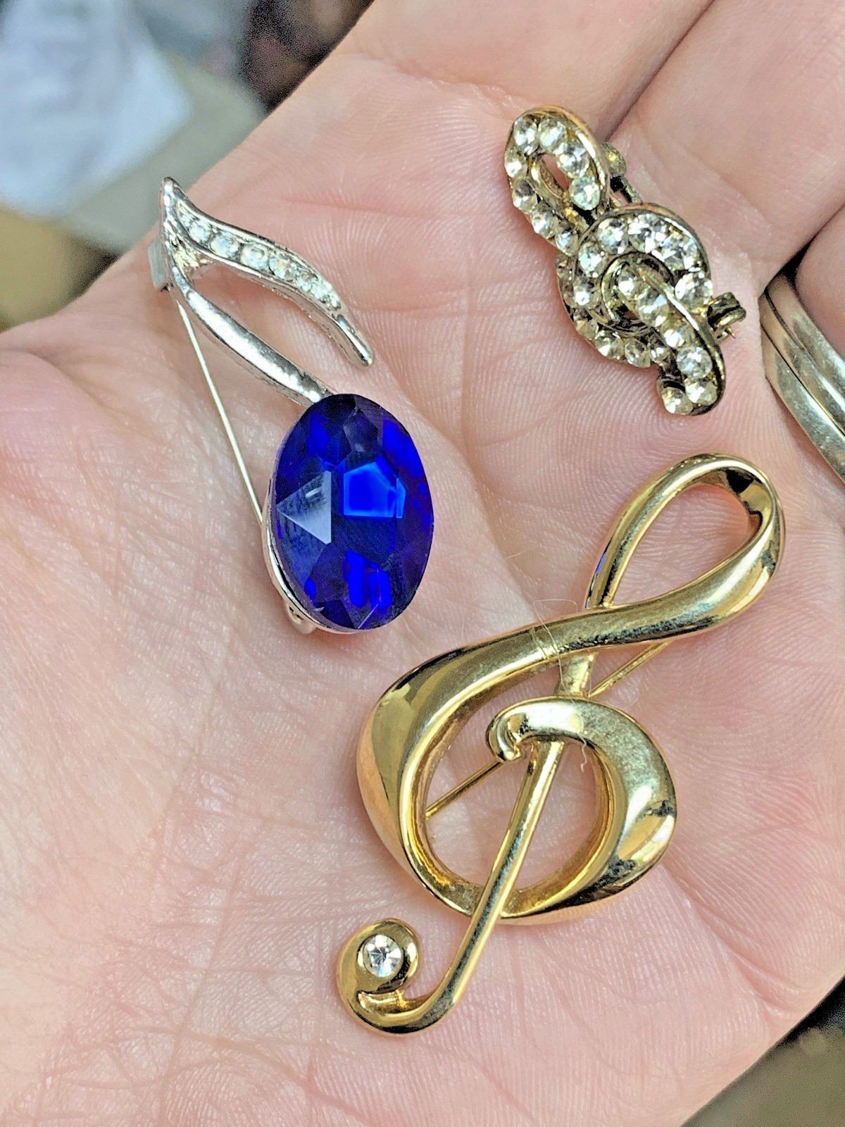 Vintage Musical Brooch Lot 21pc Treble Clef Notes Rhinestone Figural Gold Silver