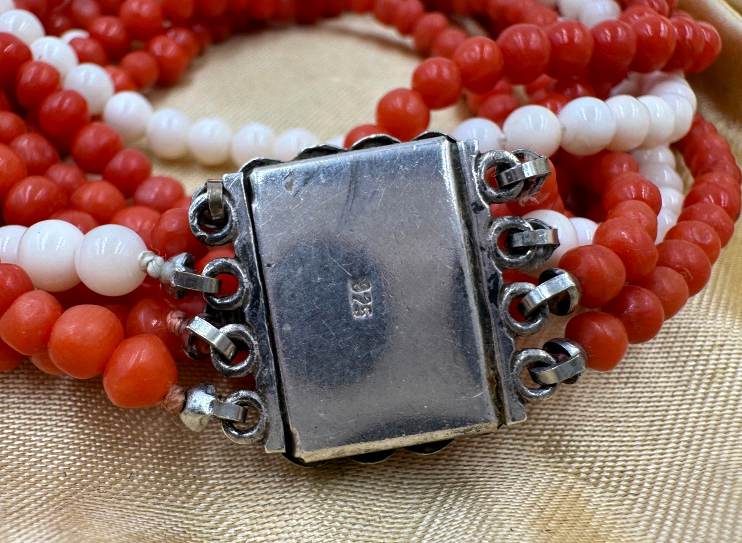 STUNNING GENUINE RED CORAL NECKLACE 4 STRAND 1 STRND WHITE CORAL STERLING SILVER