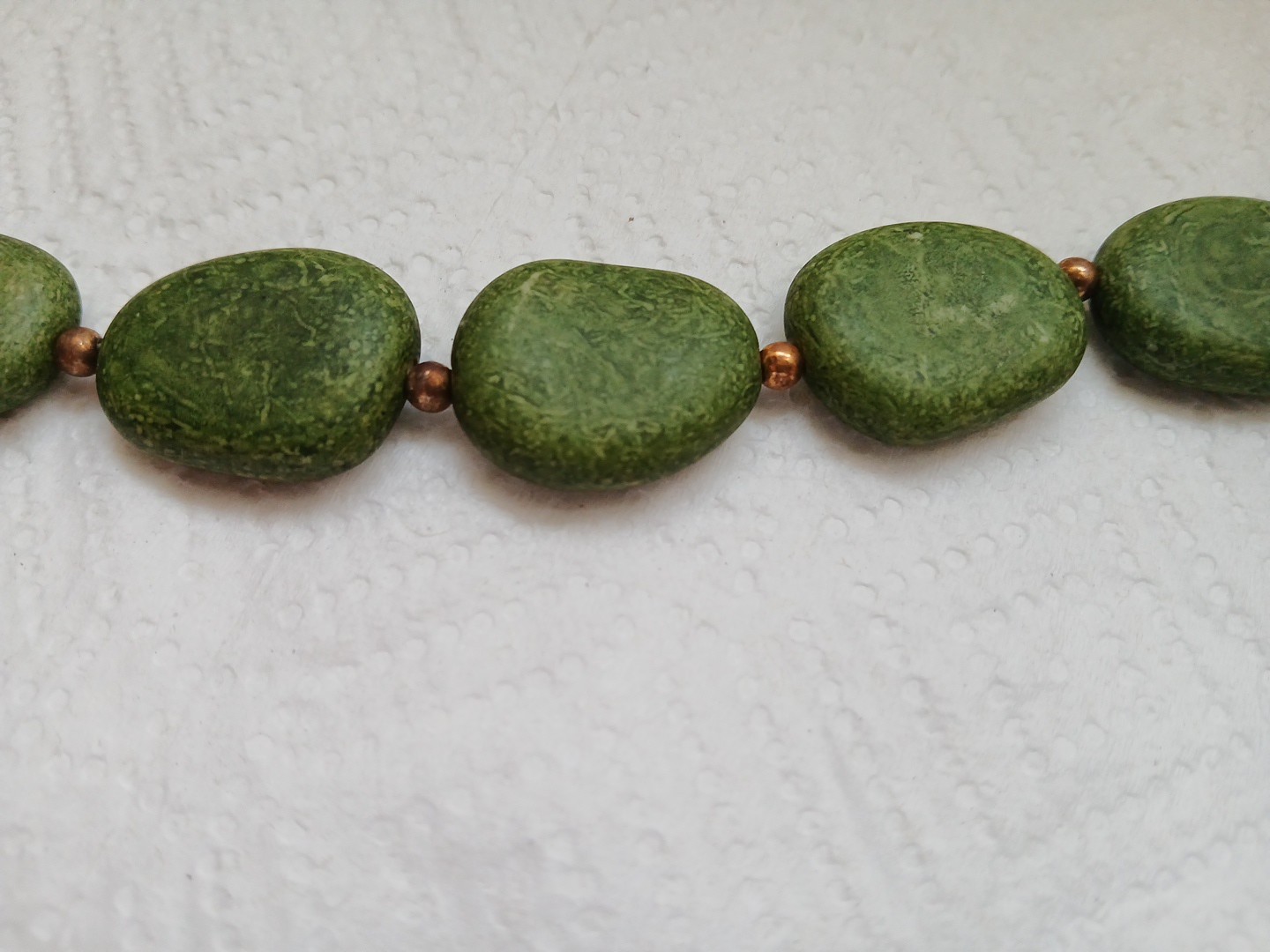 Vtg Retro/Mid Century Style Genuine Green Lucite 24″ Necklace Made In Hong Kong