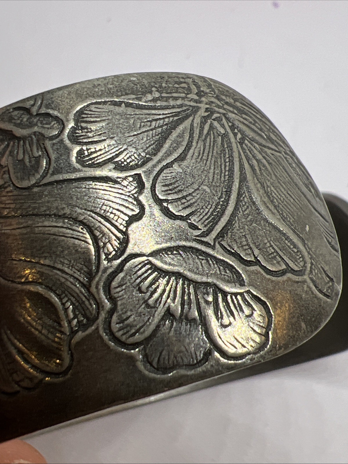 VTG SALISBURY PEWTER AUGUST POPPY FLOWER 1” WIDE CUFF BRACELET