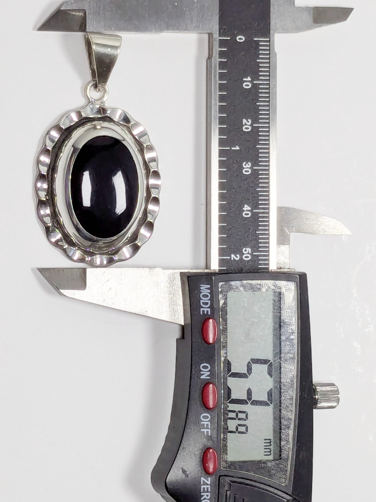 925 Mexico Sterling Silver Black Onyx Pendant 16 grams Preowned