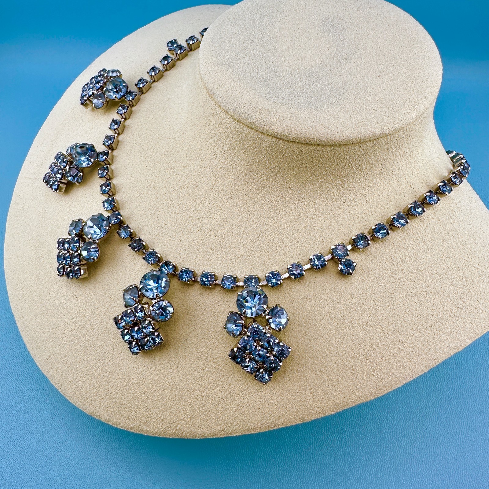 Vintage Blue Rhinestone Collar Necklace Prong Set Cup Chain Cluster Drops 14″