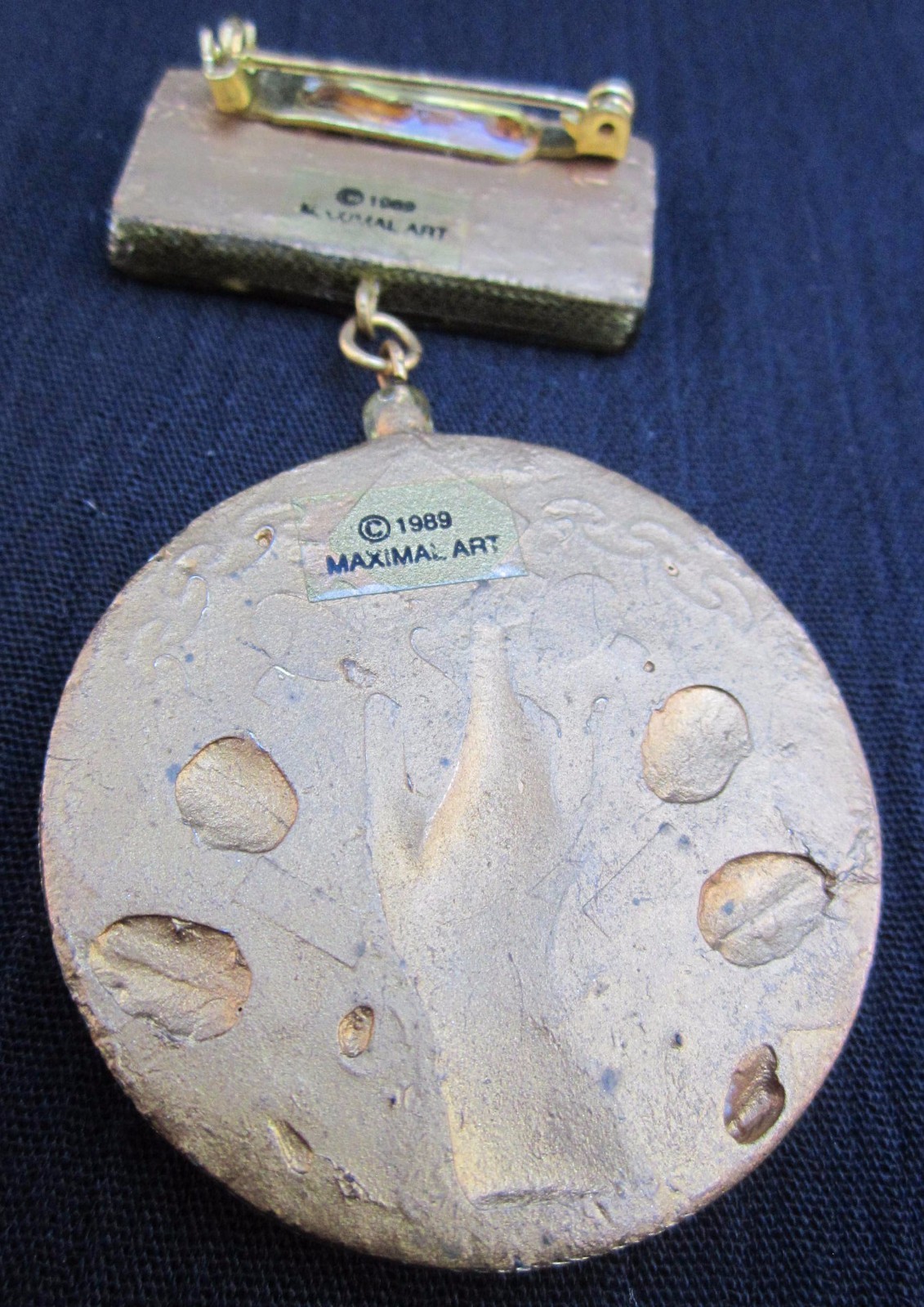 VTG John Wind for Maximal Art 1989 Dangle pin/brooch Gold Resin with Key & Hand!
