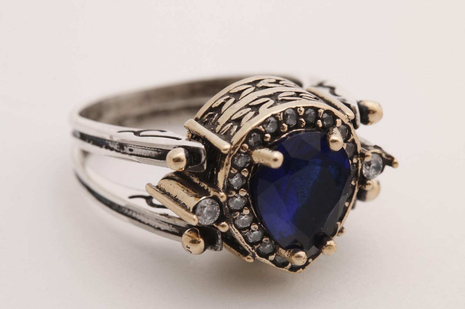 Turkish Reversible Drop Cut Emerald and Sapphire Topaz 925 Sterling Silver Ring