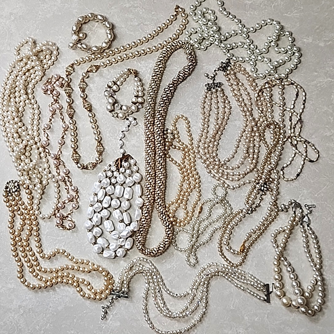 Vintage Faux Pearl Beaded Necklace Lot Bracelets Multicolor Glass Acrylic Layers
