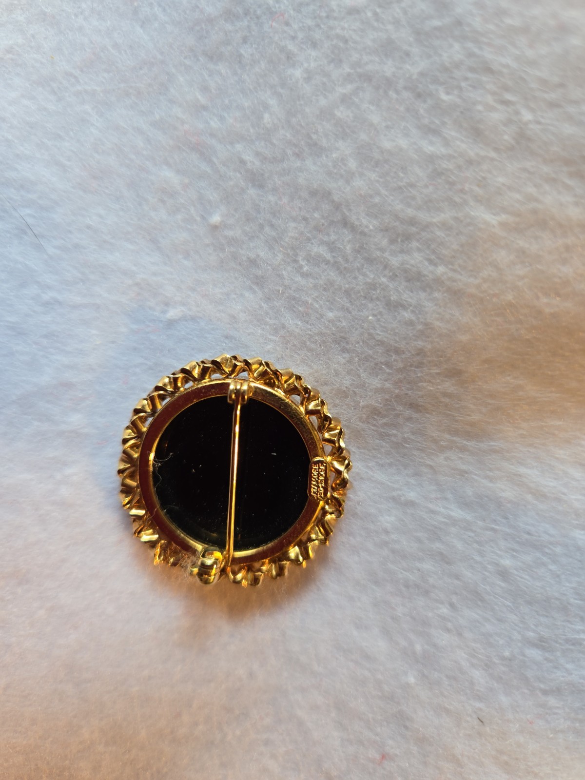 Vintage CATAMORE 1/20 12K GF Round Pin Brooch