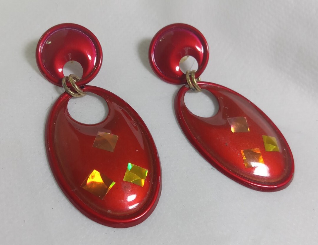 1980’s Vtg Earrings Door Knocker Candy apple Red Hologram Design GoGo Girls Glam