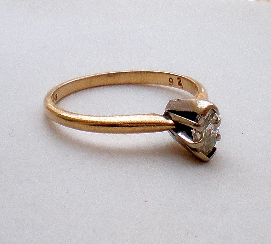 Vintage 14k Yellow White Gold Marquise 0.26Ct Diamond Solitaire Engagement Ring